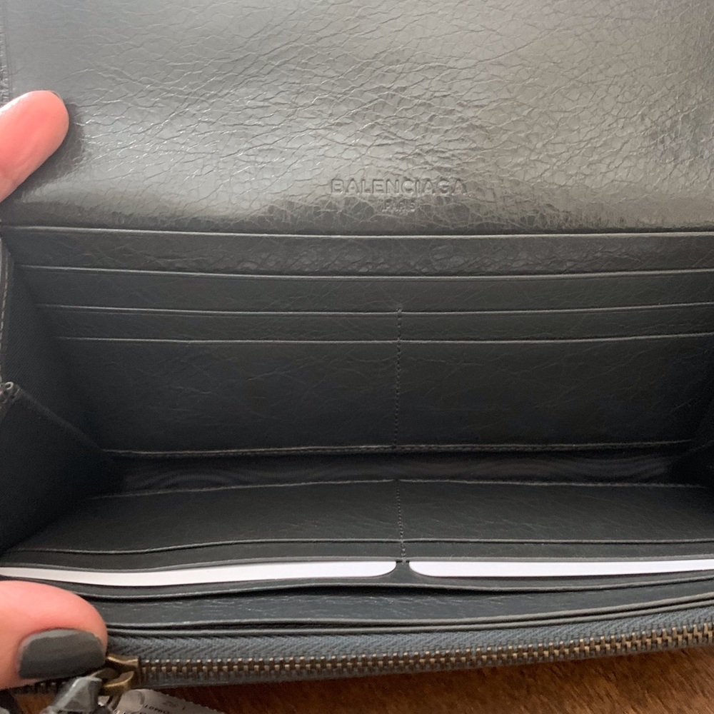 ❌SOLD❌ Balenciaga Classic Money Wallet, Gray - Picture 5 of 8